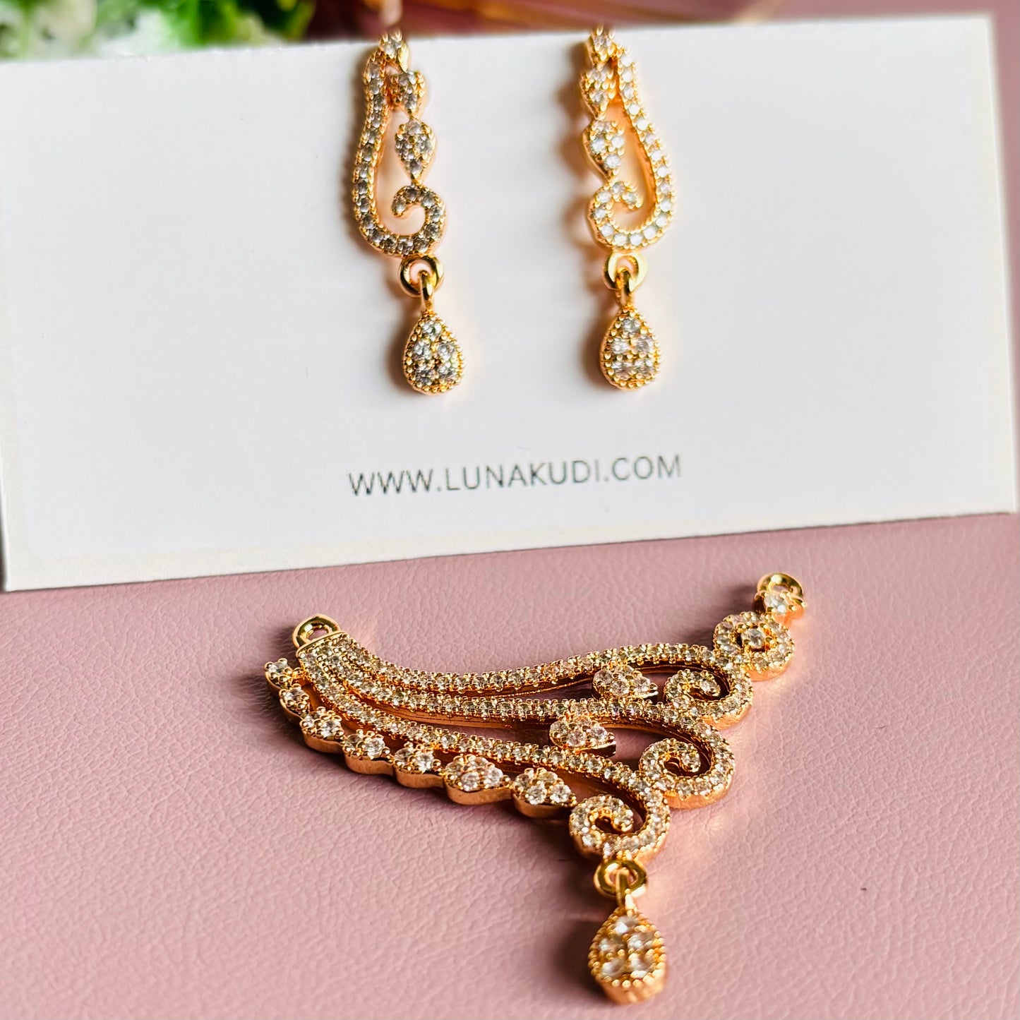 Elegant AD Pendant Set (without chain)