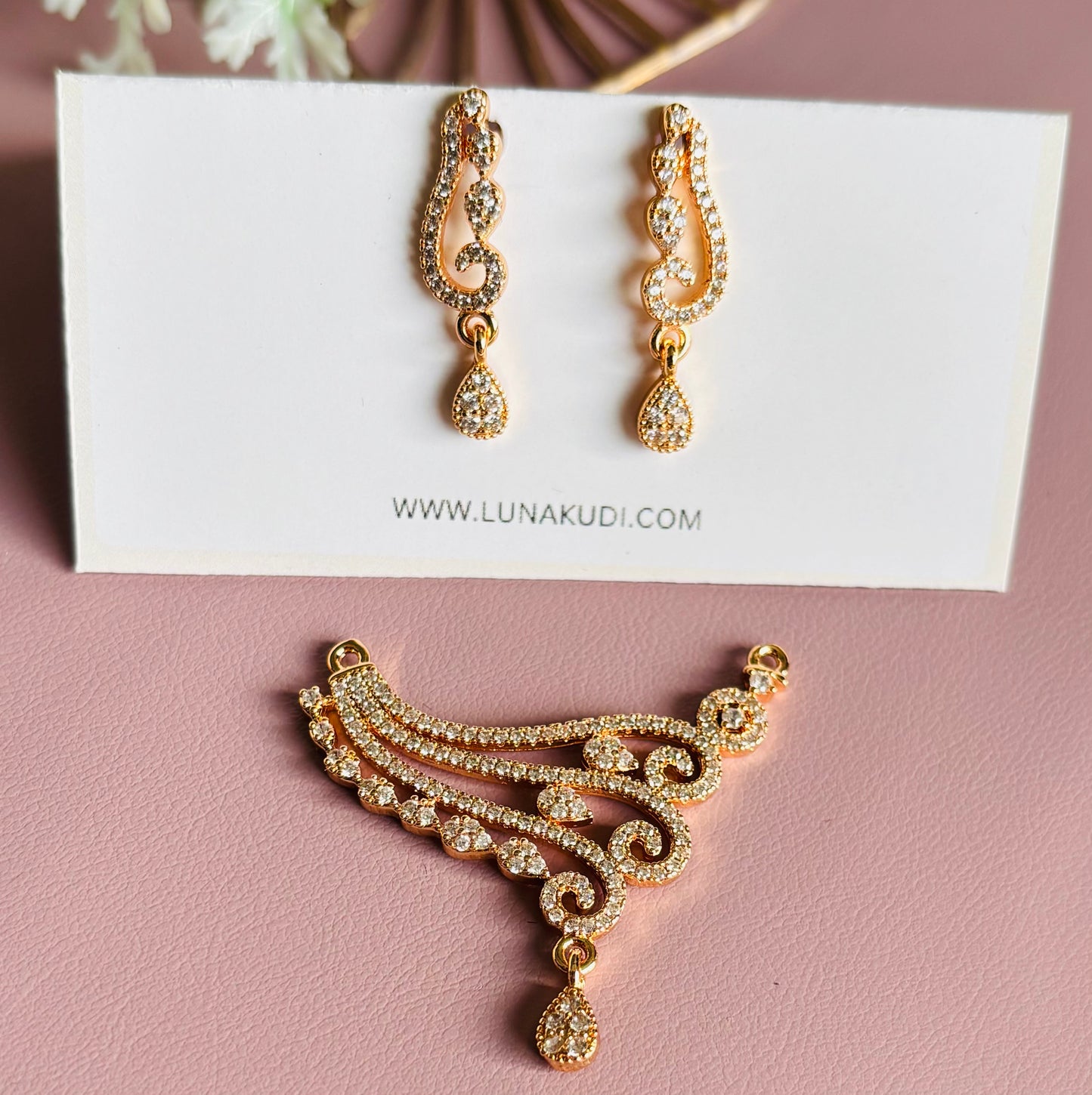 Elegant AD Pendant Set (without chain)