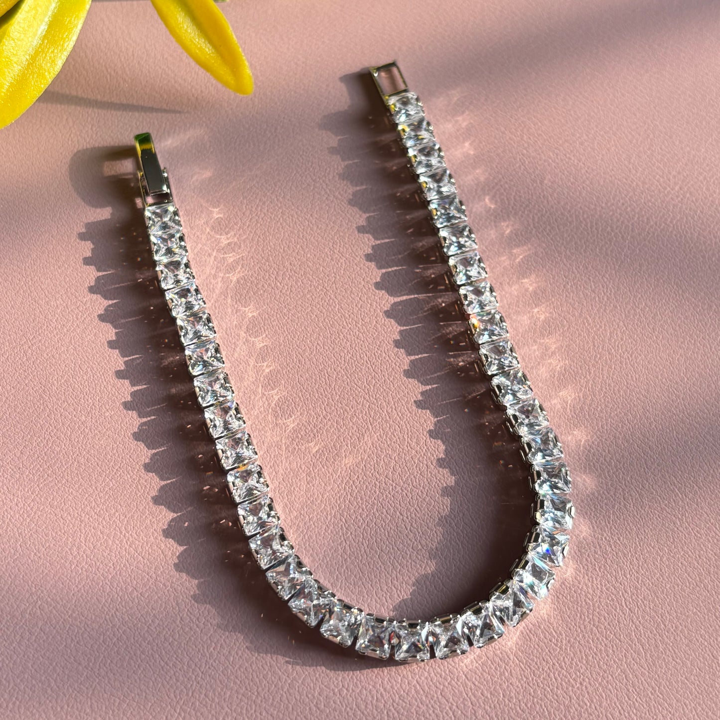 Tennis Bracelet – Effortless Elegance in Every Sparkle