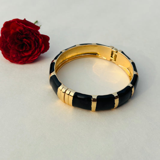 Black Beauty Hinged Bracelet