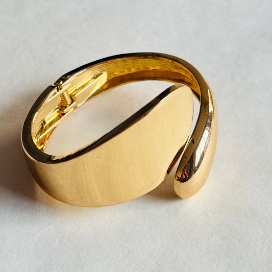 Noor Curve Cuff